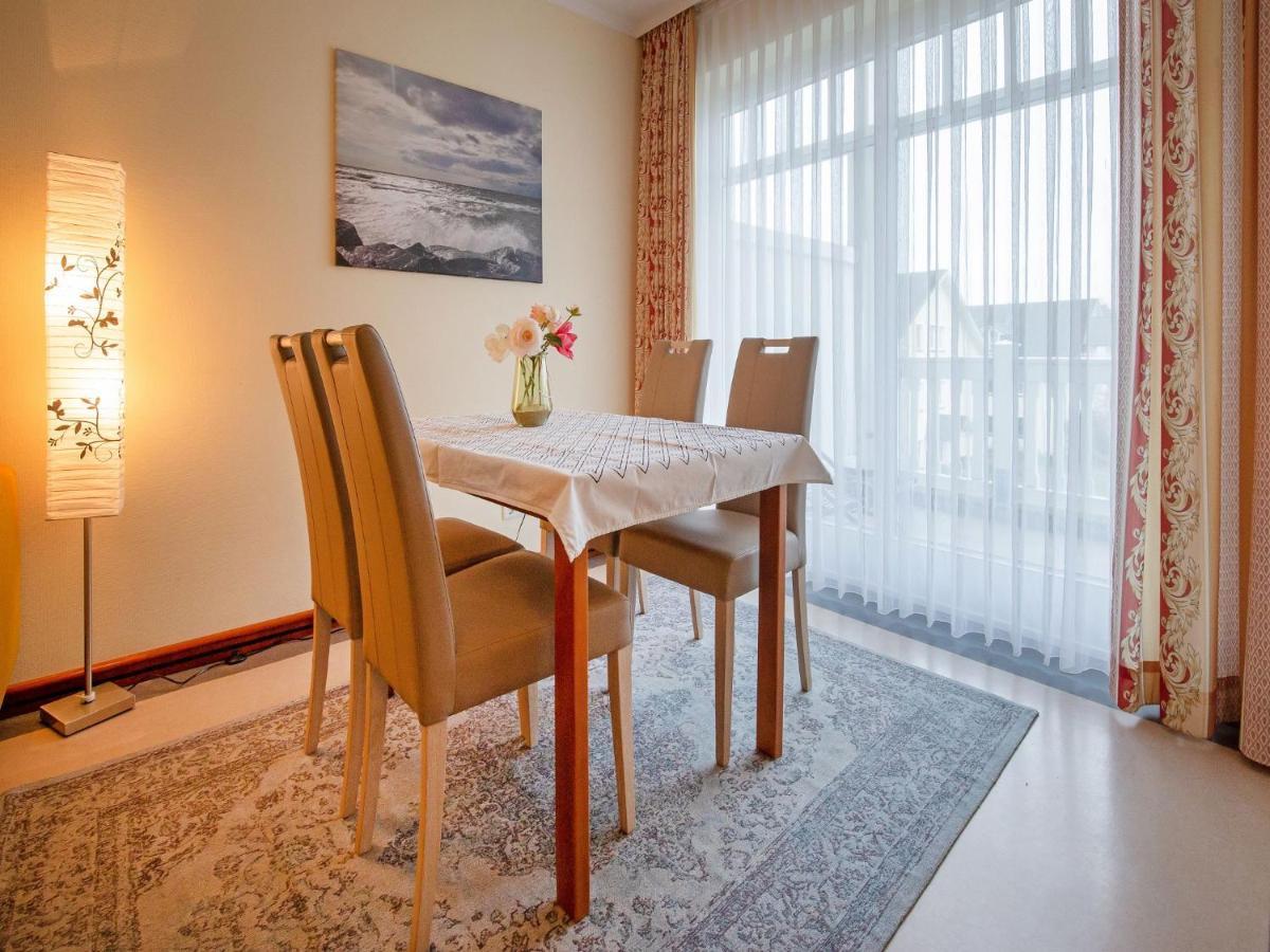 Klassik Mit 2 Schlafzimmern Und Balkon Im Dachgeschoss 031 Apartment *